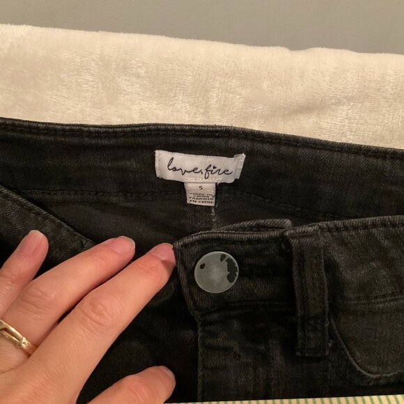 Love Fire Black Distressed Ripped Skinny Jeans Size 5 Juniors - Picture 5 of 6